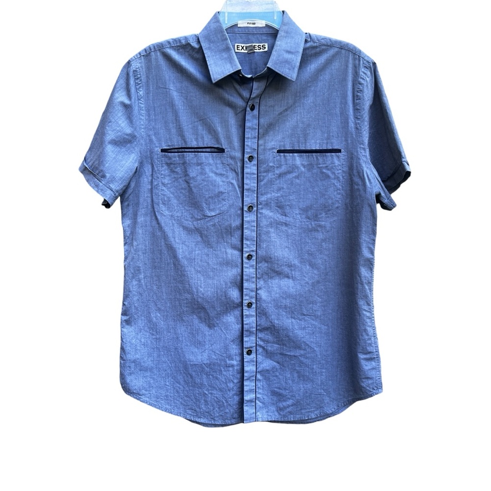 Express Men’s Blue fitted Short Sleeve Button Down Dress Shirt.